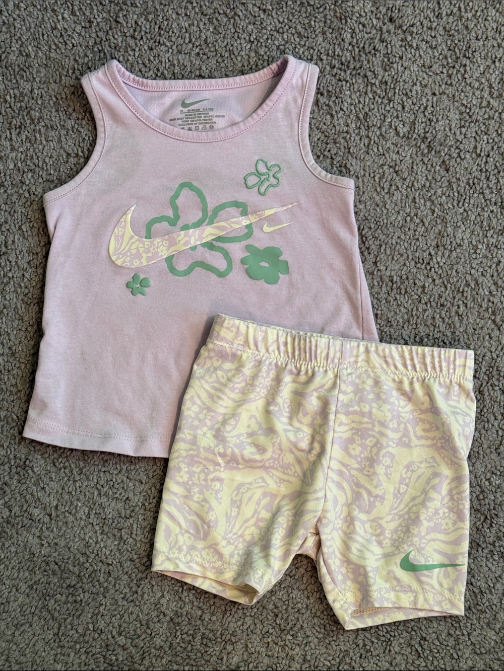 Nike Light Purple Tank Top with Cream and Purple Patterned Biker Shorts - 3T